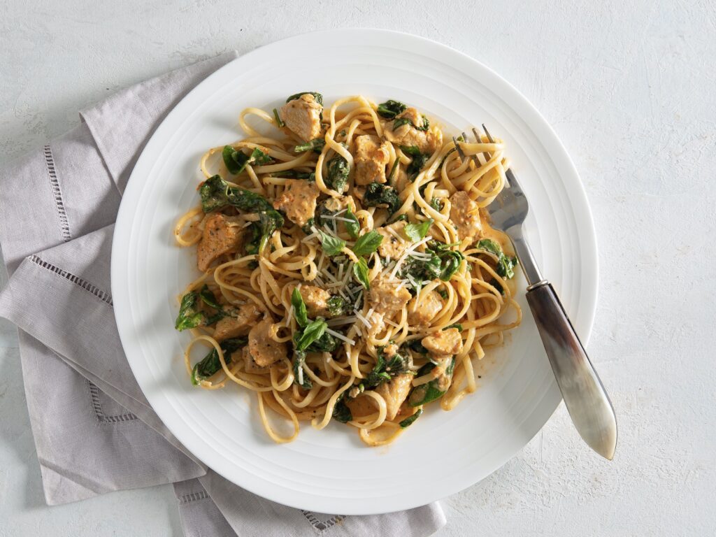 Sun-Dried Tomato Pesto Chicken Linguine
